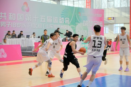 大学生篮球社团如何引入智能情感技术_0