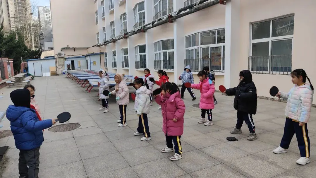 篮球小学生基本功训练教学反思怎么写_0